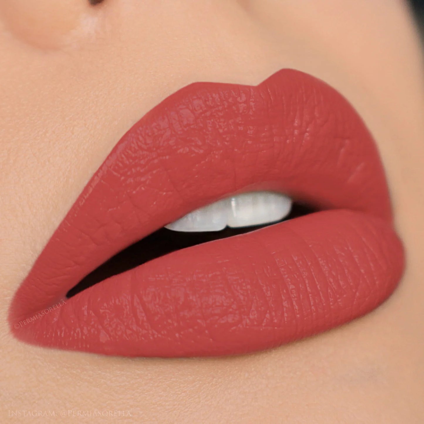 Youngblood Mineral Makeup Hydrating Liquid Lip Creme